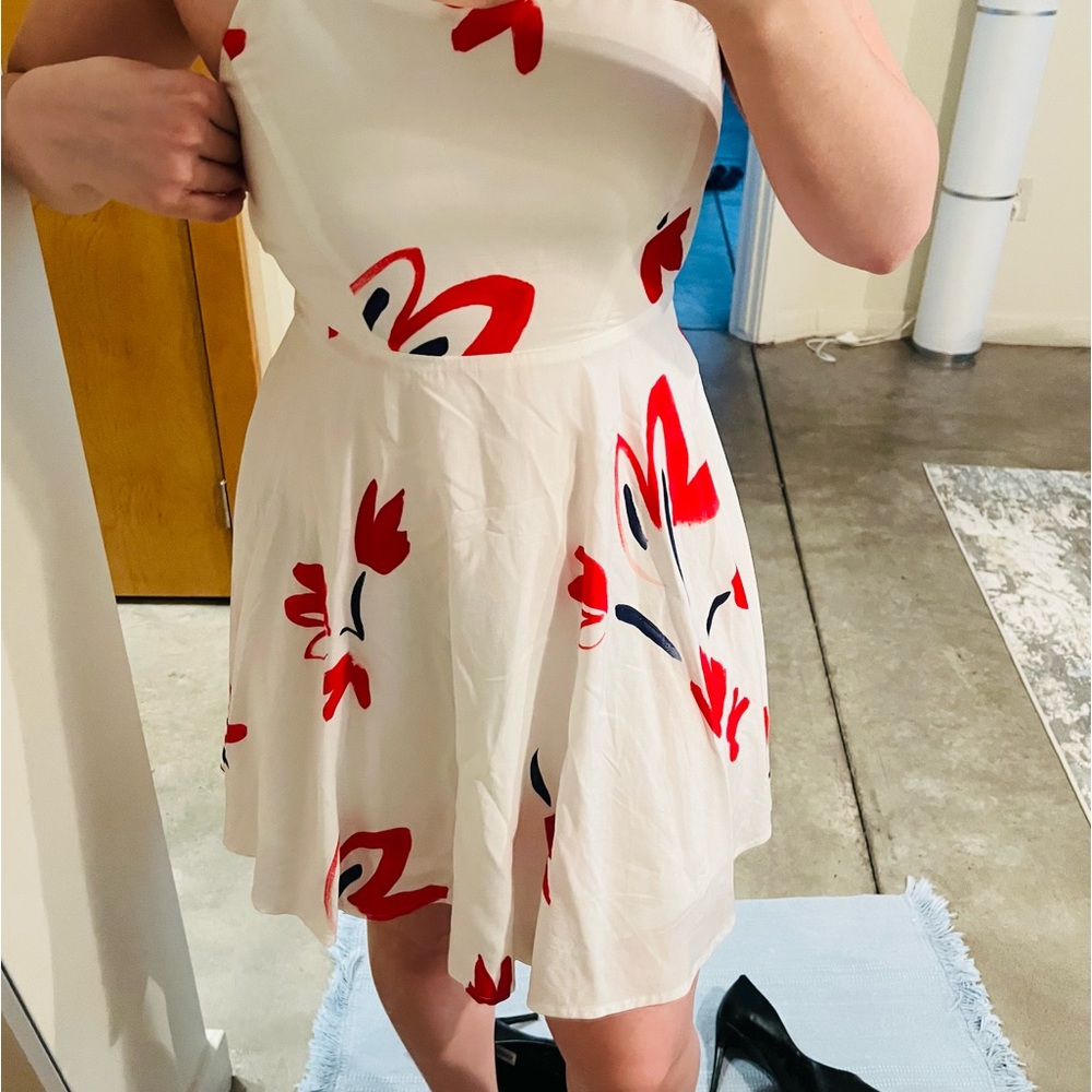 XS Petite sweetheart dress white with red flowers coquette